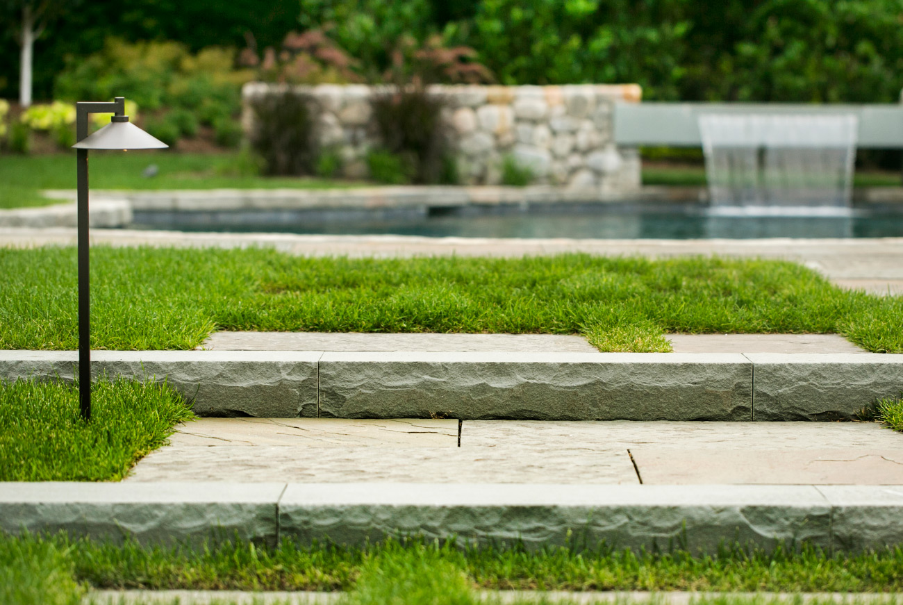 The LaurelRock Company - Residential Landscaping in CT - Hollow Tree Ridge - Poolside Architectural Detail