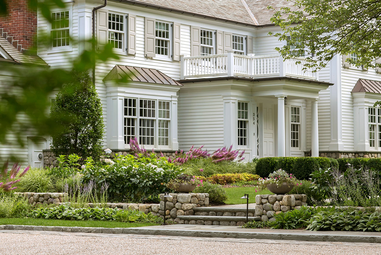 The LaurelRock Company - Residential Landscaping in CT - Hollow Tree Ridge - Front Yard Detail