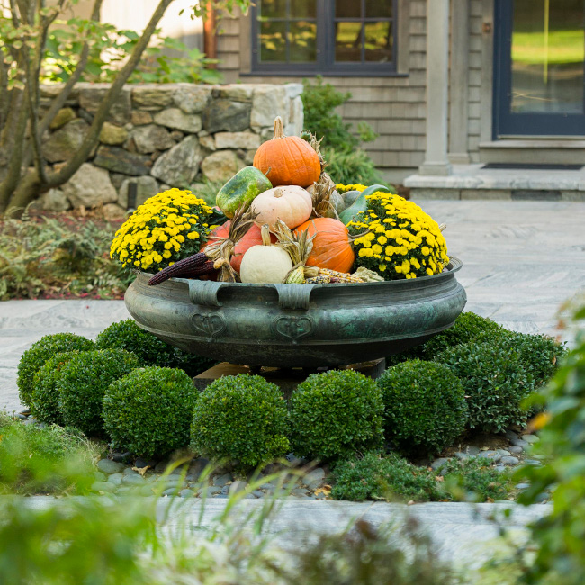 The LaurelRock Company provides year-round property enhancements such as Fall décor.