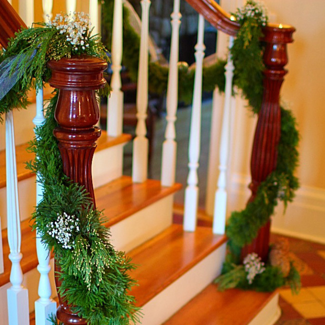 The LaurelRock Company provides year-round property enhancements such as Winter holiday décor.